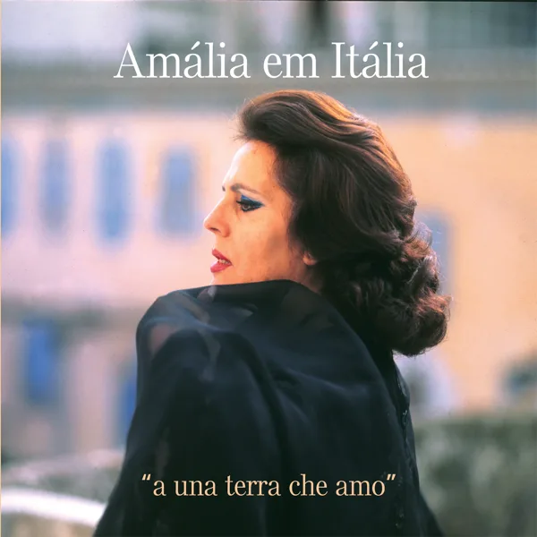 Cheira a Lisboa (feat. José Fontes Rocha, Carlos dos Santos Gonçalves, Francisco Peres & Joel Pina) [Ao Vivo do Álbum 'amália In Teatro'] — Amália Rodrigues