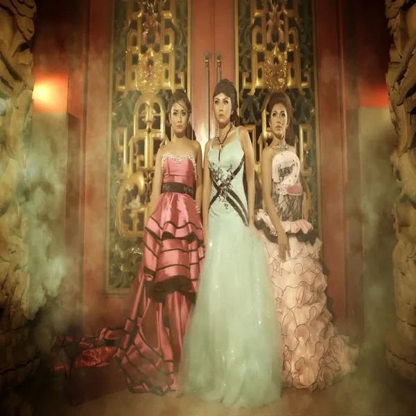 Iwak Peyek — Trio Macan